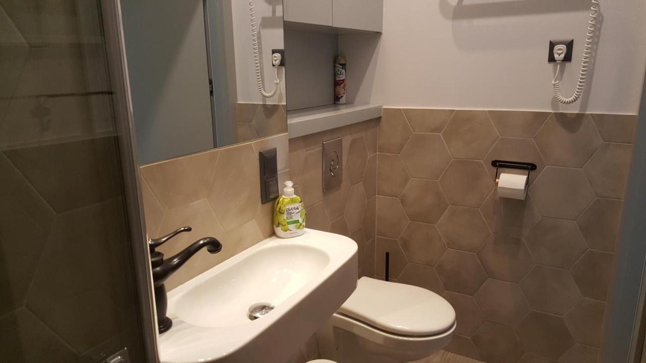 Apartament Na Wilczej Warschau Exterior foto